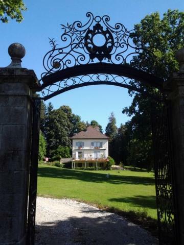 Chambres D'Hotes Le Petit Roche Arc-et-Senans Zewnętrze zdjęcie